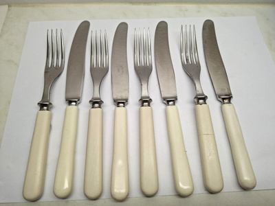 Fiskars R luupää haarukat ja veitset 4+4 kpl