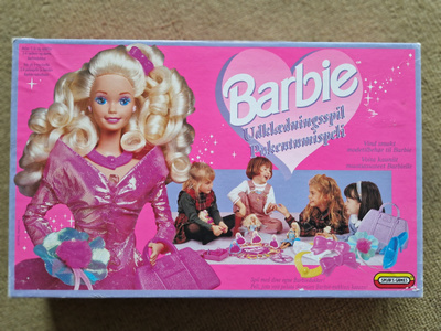 Barbie pukeutumispeli Spears Games. Hieno kunto