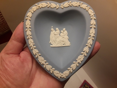 Wedgwood  koriste posliini vati