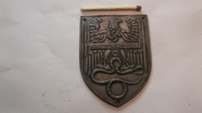 Natsikilpi Warschau. Replica