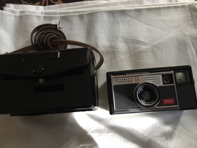 KODAK INSTAMATIC 324 KAMERA