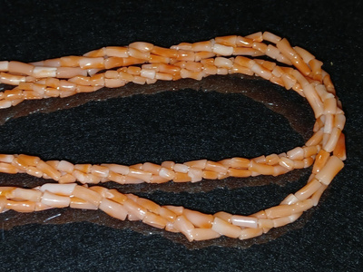 Aitoa koralli Angel Skin Coral väri koralli kaulakoru