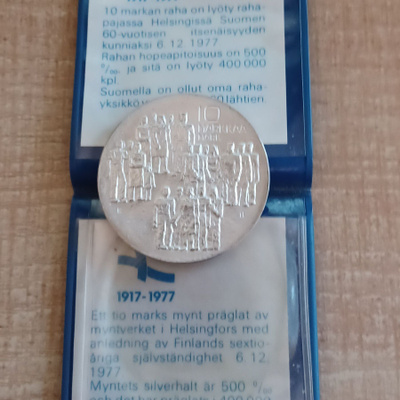 10 mk 1977 Itsenäisyys 60v. Hopea 500 KL 9