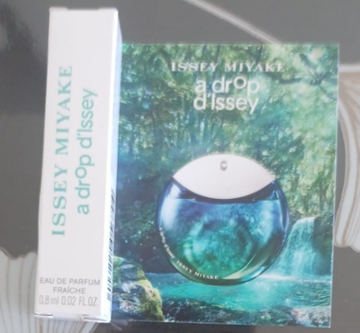 Hajuvesinäyte Issey Miyake A Drop d'Issey