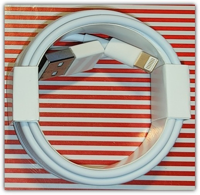 Valkoinen iPad / iPhone 8pin USB A - Lightning-kaapeli / 2m