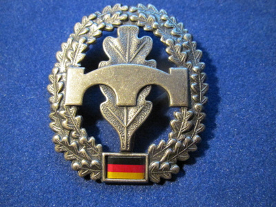 Bundeswehr. Barettimerkki. Pioneerijoukot