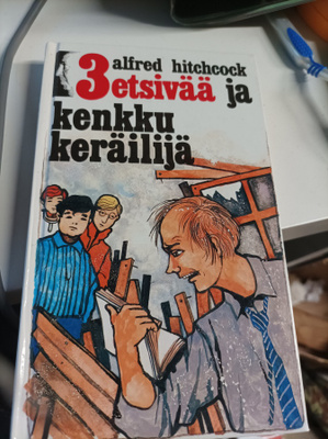 3 etsivää kirjoja
