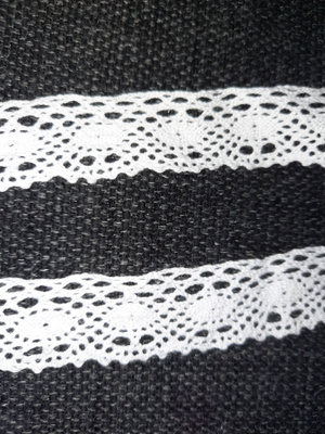 Valkoinen reunapitsi 585cm