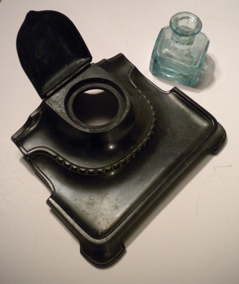 Jugend-henkinen mustepulloteline