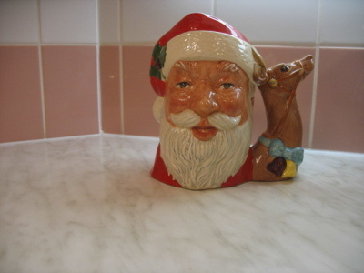 Harvinainen iso Santa Claus -muki, Royal Doulton D6675