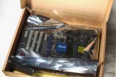 LGA775-emolevy Asus P5Q SE Rev. 1.02G, Asuksen tehdaskunnost