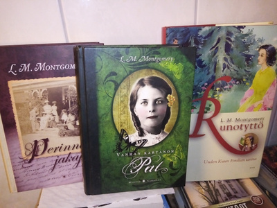 3kpl L. M. MONTGOMERY kirjoja paketti