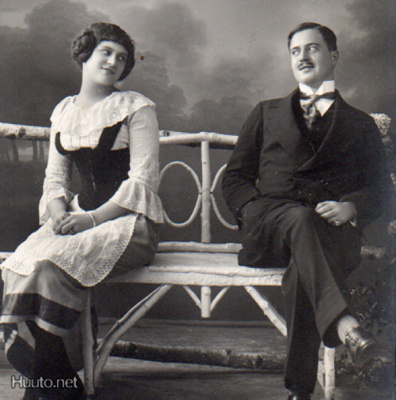 RAKKAUS / Ujosteleva tyttö ja rakastunut nuori mies. 1900-l.