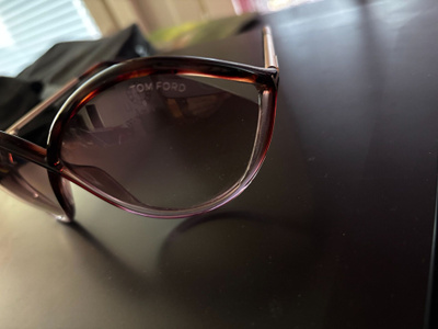 Tom Ford Liora aurinkolasit