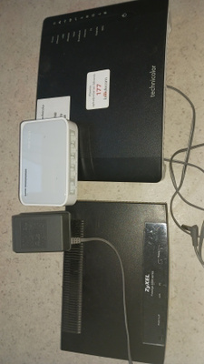 Router, modeemi, jakaja, virtalahde