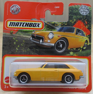 MGB GT Coupe 2 door Yellow 1971 Matchbox 2022 1:64