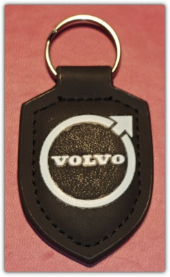Pieni nahkainen musta Volvo avaimenperä #31511