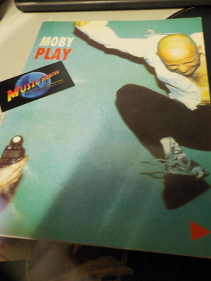 MOBY - PLAY NUOTTIKIRJA