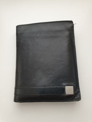 Miesten nahkalompakko 10x13,5 cm