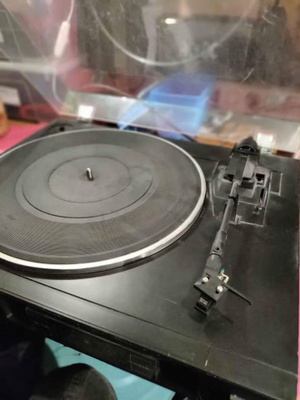 Sansui p d10 vinyyli levysoitin