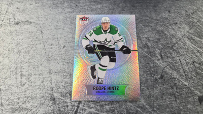 Roope Hintz 2021-22 Ultra Medallions Platinum /100