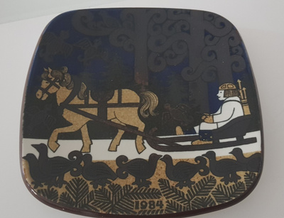 Arabia Kalevala 1984 Vuosilautanen / Seinälautanen
