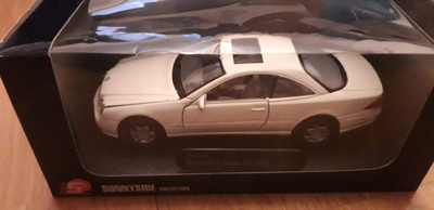 Sunnyside 1/32 MB 600 CL ja 1/30 911 vain yhdessä ei leikitt