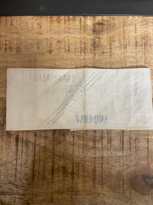 Lotta Svärd   hihanauha WIIPURI