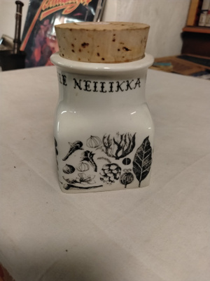 tomula maustepurkki neilikka