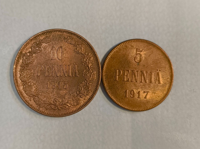 5 penniä v. 1917 II ja 10 penniä v. 1915, paremmat