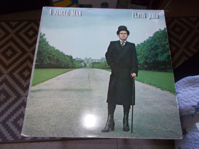 VINYYLI ALBUMI ELTON JOHN **  A SINGLE MAN **