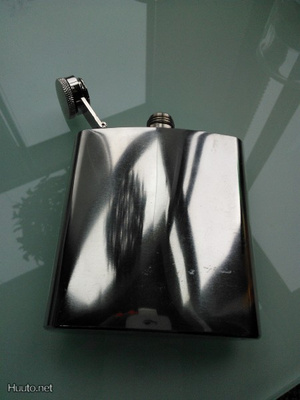 Taskumatti ruostumatonta terästä / Stainless Steel