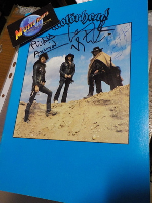 MOTÖRHEAD ACE OF SPADES KIERTUEKIRJA KOKO BÄNDIN NIMMAREILLA