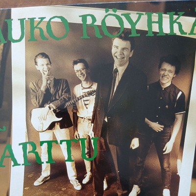 Kauko Röyhkä ja Narttu : Lauralle.