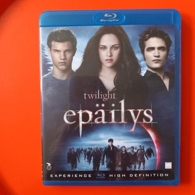 Twilight Epäilys Suomi Blu-ray
