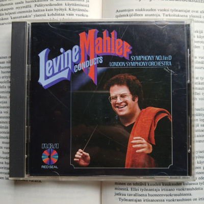 Levine Conducts Mahler • Symphony No. 1 in D (CD)