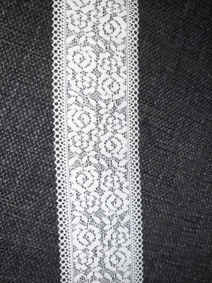 Valkoinen leveä joustava  pitsi 6cm