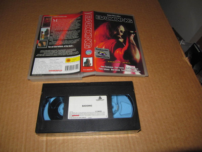 Badding VHS UUSI MUOVEISSA ! v.2000 GREAT!
