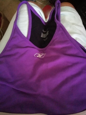 Reebok toppi treeni violetti koko S/M ( 80 cm ympärysmitta )