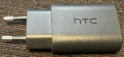 HTC  USB virtalähde 1A