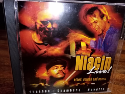 CD Blood Sweat and beers : Niacin live ( SIS POSTIKULU)
