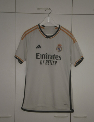 Real Madrid fanipaita koko M