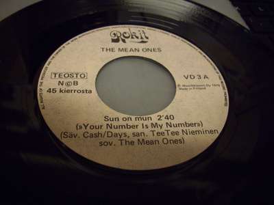 7" single : THE MEAN ONES : Sun on mun