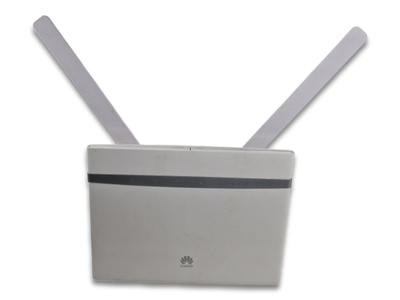 4G reititin (Huawei B525s)