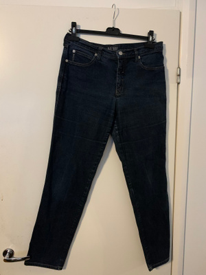 ARMANI JEANS FARKUT KOKO 32
