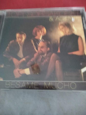 Topi Sorsakoski & Agents Besame Mucho