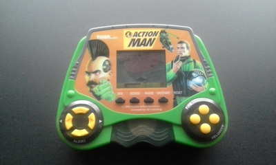 Hasbro / Tiger ACTION MAN käsikonsolipeli vuodelta 1999
