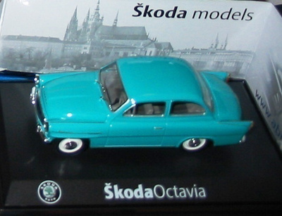 Abrex 1/43 Skoda Octavia uusi paketissa