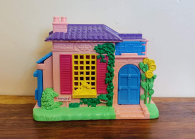 Annie's house