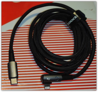 USB C - Lightning -kaapeli kulmaliittimellä / 2m   #28291